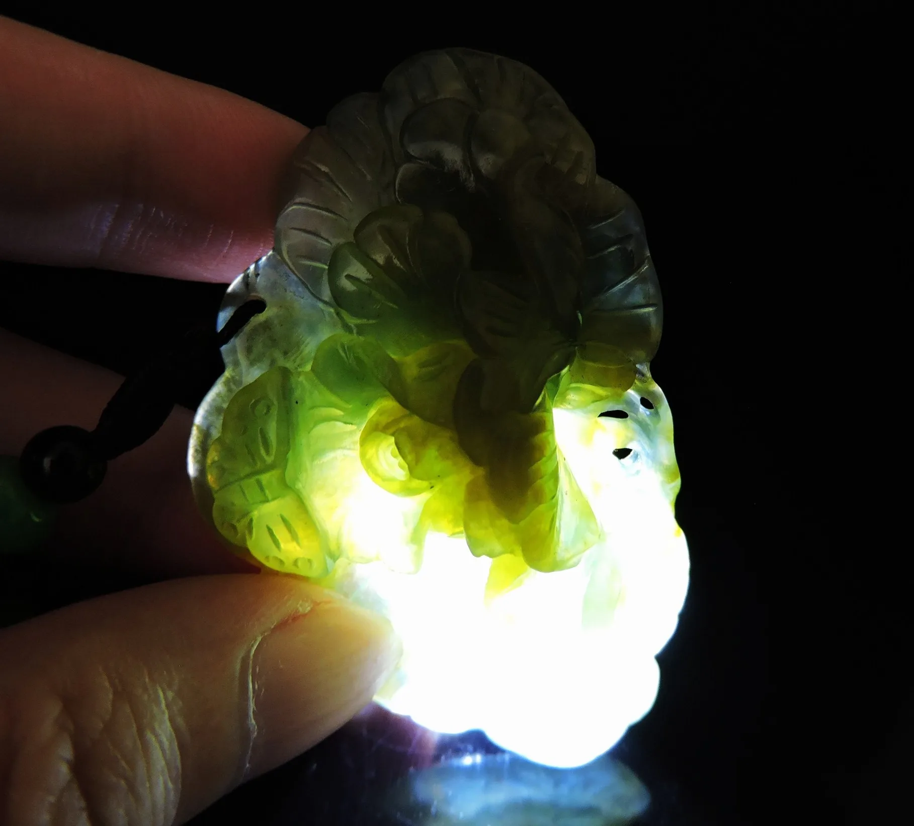 Jade Jewelry Natural Jade Pendant Necklace Hand-Carved peony flower Jadeite Necklace Pendant Gift No Treatment 134h