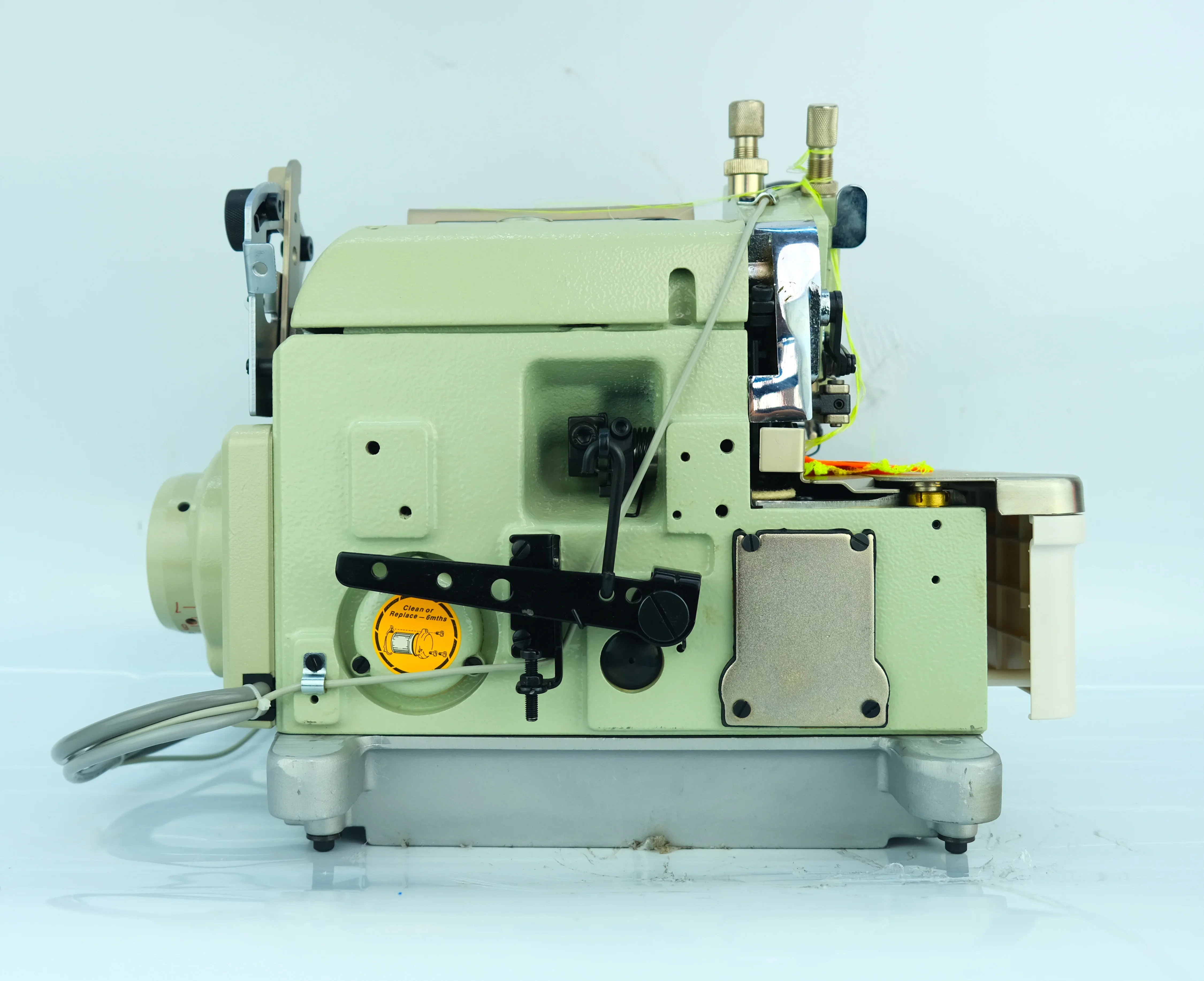 RONMACK RM-NXT-4D compound feed heavy duty jeans top and bottom feed overlock sewing machine