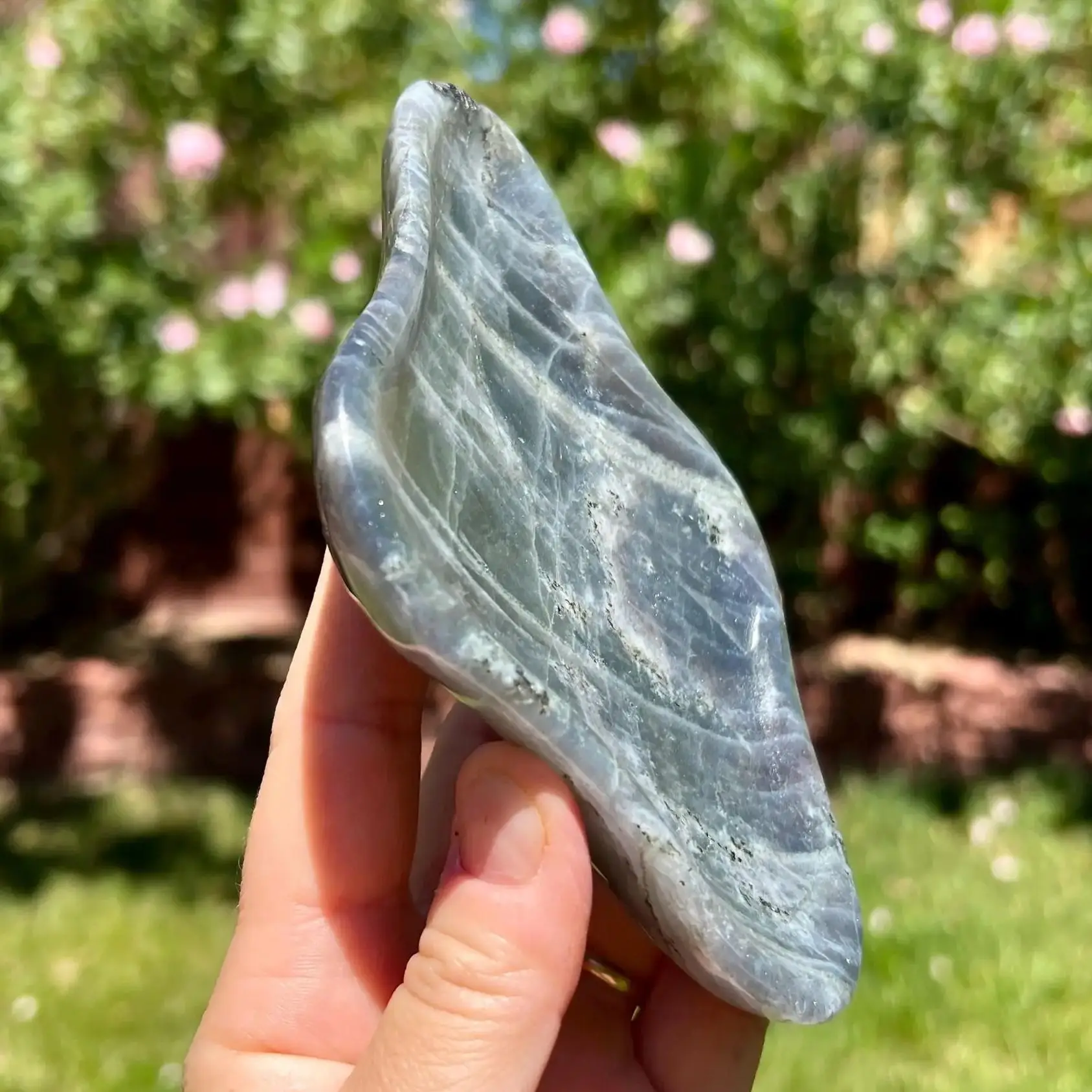1pc Labradorite Cloud Bowl Carving - Hand-Carved Quartz Crystal, Natural Mineral Specimen for Home Decor & Crystal Gifts view 3