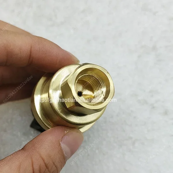 Nuovi pezzi di ricambio per escavatore Motore C9 161-1704 Sensore di pressione Parti del motore diesel Sensore di pressione dell'olio 1611704 per E330C E330D E33