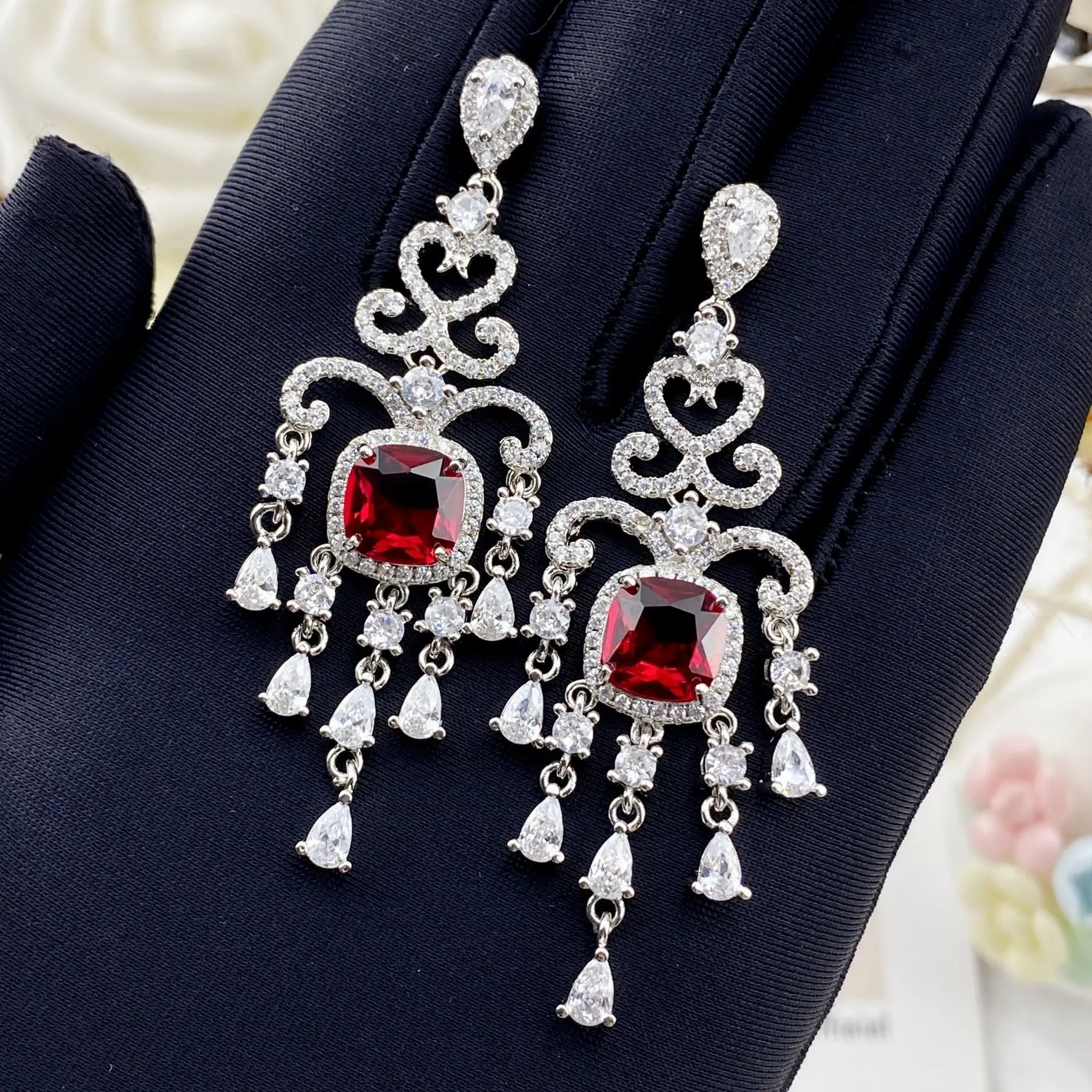 DIY accessories Luxury full diamond bohemian stud earrings, court vintage fringed pigeon blood ruby earrings, wedding dinner ear