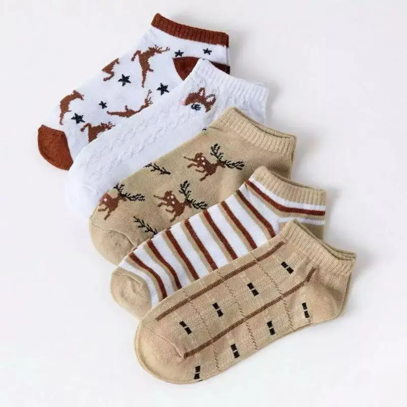 5 pairs of trendy summer and spring style letter number matching women's boat socks. Breathable. Easter and Valentine's Day.