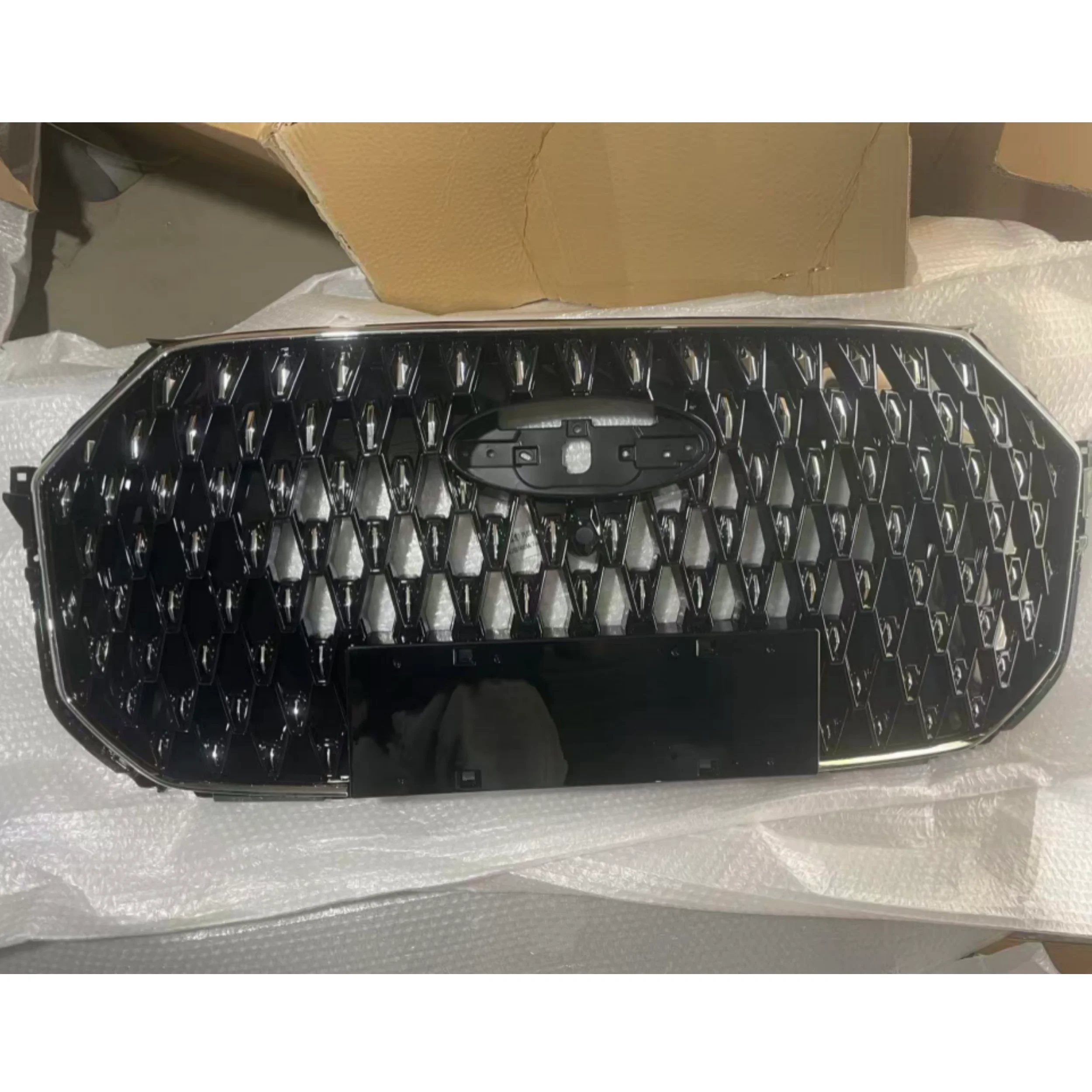 Car Grill for Chery Tiggo 7 plus Radiator Grille Mask Front Bumper Net Car Accessories