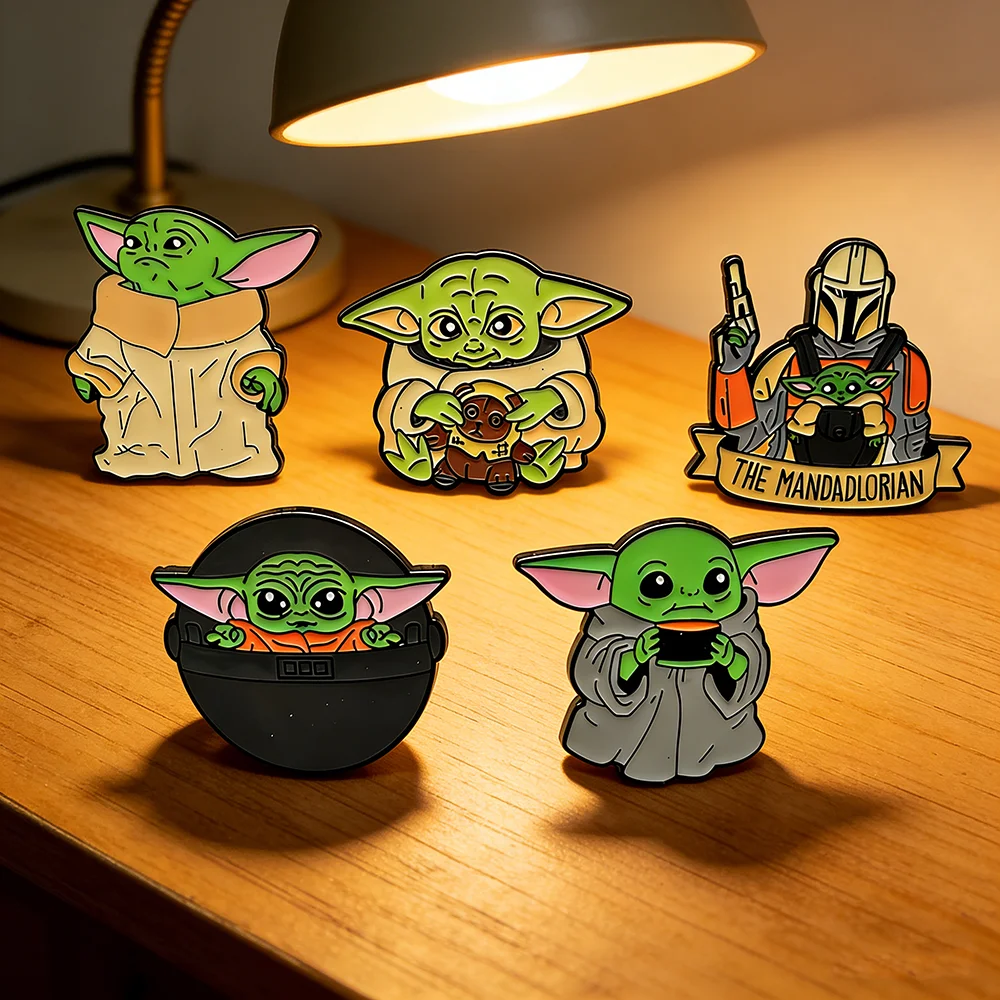 

Набор из 5 эмалевых значков «Звездные войны: Мандалорец» с персонажами аниме, мультяшные значки, аксессуары для детских косплей-рюкзаков, игрушки, подарки