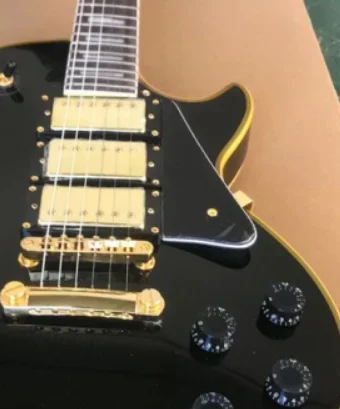 

Black Beauty Electric Guitar, Rosewood Fingerboard, Three Pickups, Gold Hardware, Tremolo System, fast shipping