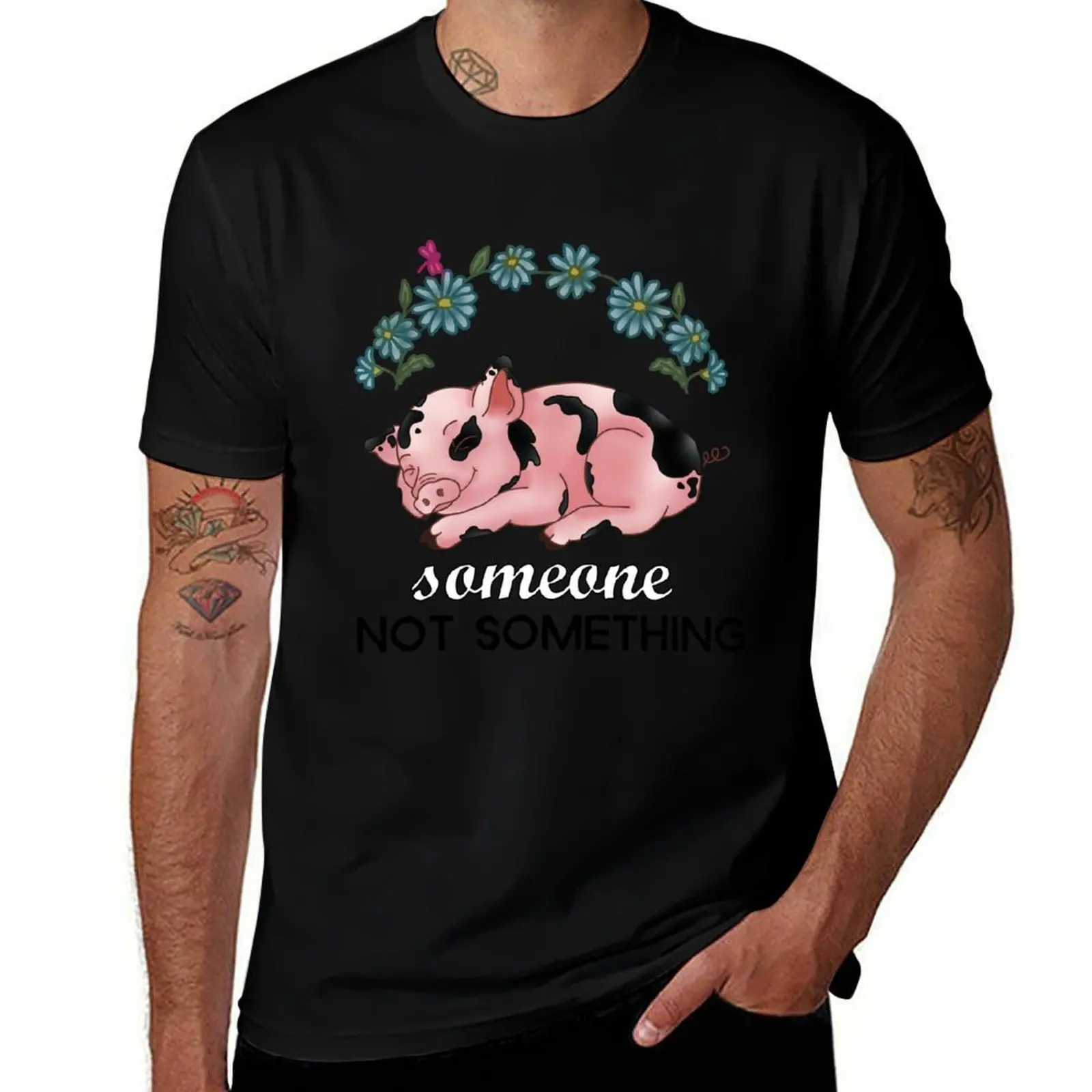 A Pig is SOMEONE, Not Something T-Shirt Urban Style Casual Short Sleeve Top T-Shirt