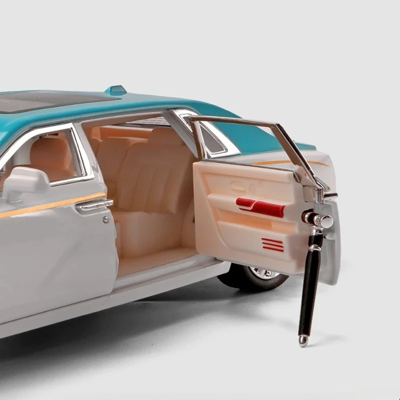 1:24 Phantom Mansory Alloy Car Diecasts & Toy Vehicles Car Model Sound and Light Pull Back Car Toys For Kids Gift