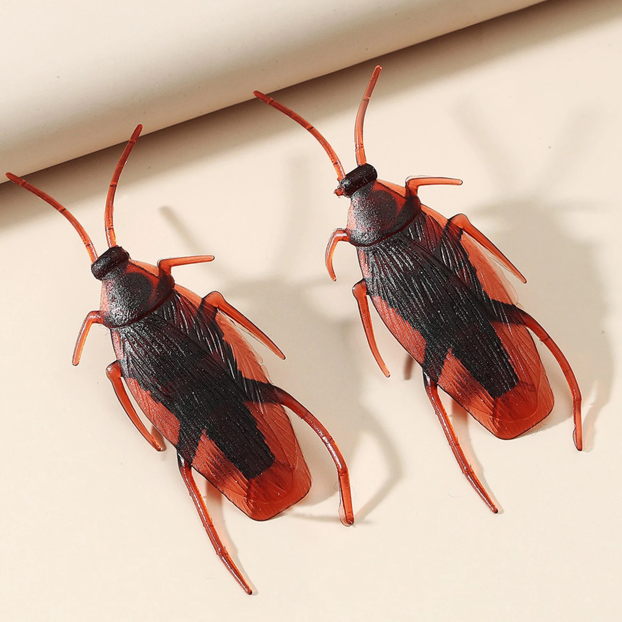 1 قطعة وسادة Whoopee مع 5 قطعة الصراصير لون عشوائي المزحة ضرطة الوسادة 3 الأحجام المتاحة صنع الضوضاء مهرجان لعبة حفلة الدعائم ZYF #5