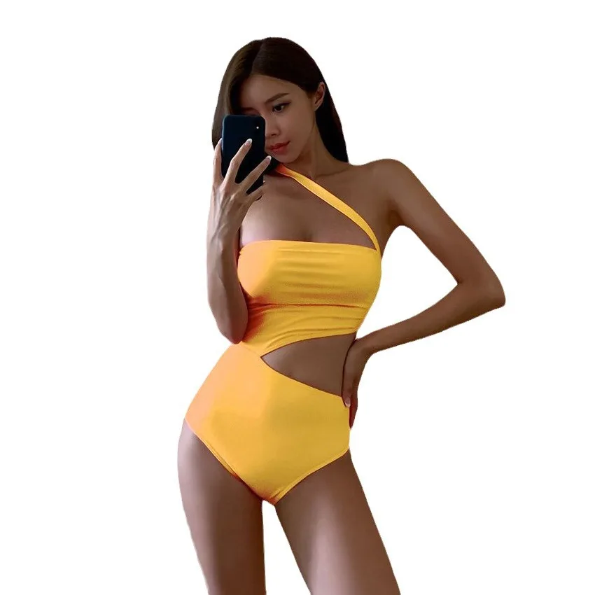 One Piece Neck Hanging One Piece Sexy Swimsuit Paired With Tight Backless Goddess Bikini Haute Couture