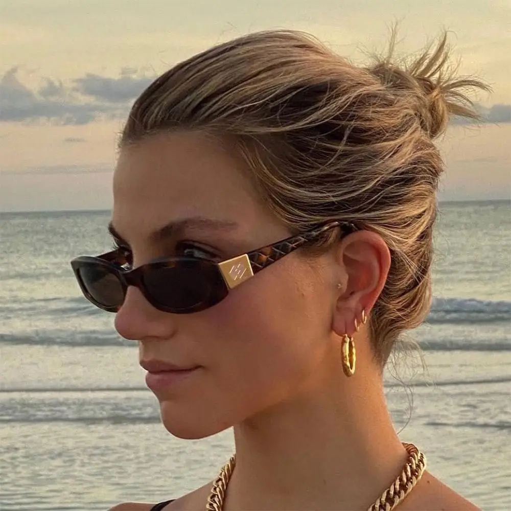 2024 موضة البيضاوي إطار صغير النظارات الشمسية العصرية فريدة من نوعها مستطيل ظلال UV400 حماية السيدات نظارات شمسية للنساء والرجال