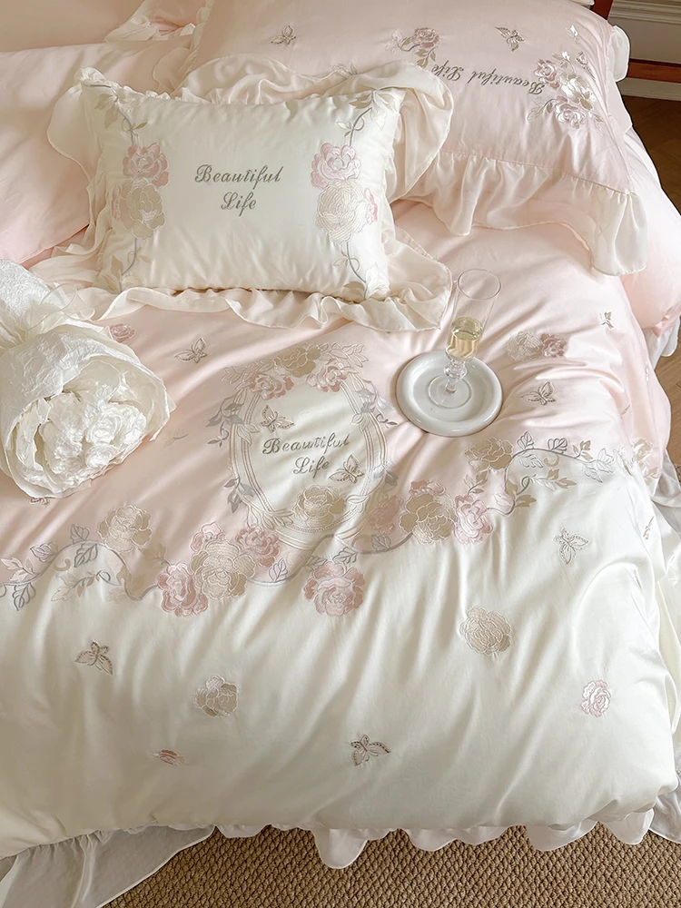 Girl's heart cotton 100 pieces of double-section velvet cotton four-piece romantic flower embroidery quilt cover cotton