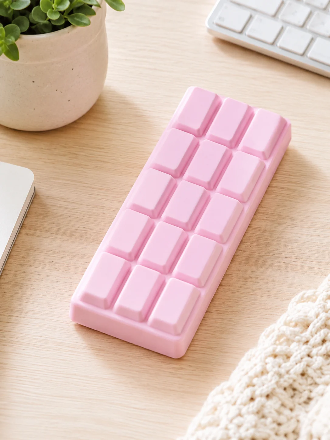 1PC Pink Chocolate Style Desk Decoration Squishy Toy, Soft Slow Rising Squeeze Stress Relief Toy for Home & Office Use