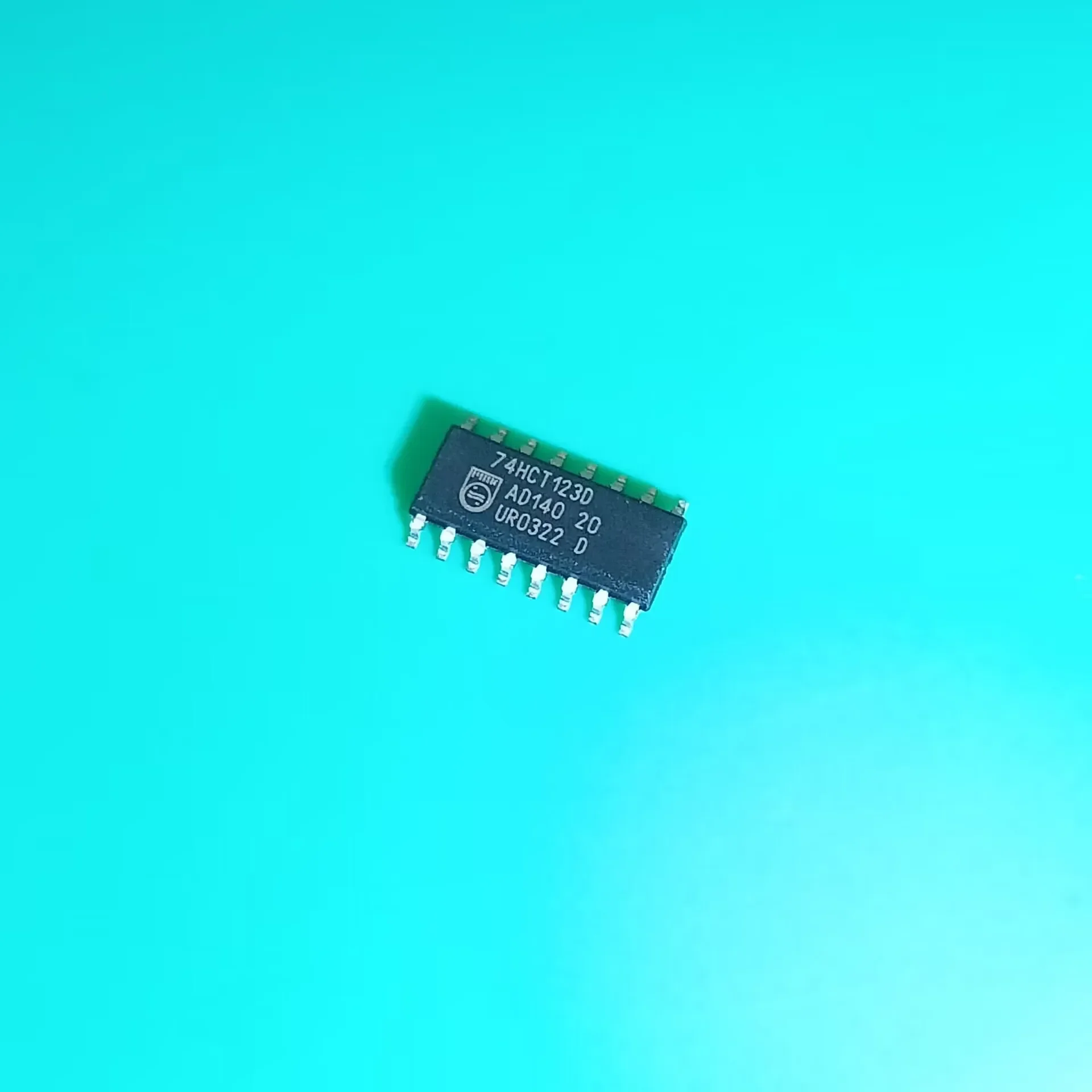 20pcs/lot 74HCT123D SOP16 74HCT123 D653 IC MULTIVIBRATOR 77NS 16SO 74HCT123D,653 74HCT 123D 74 HCT123D 74HC T123D