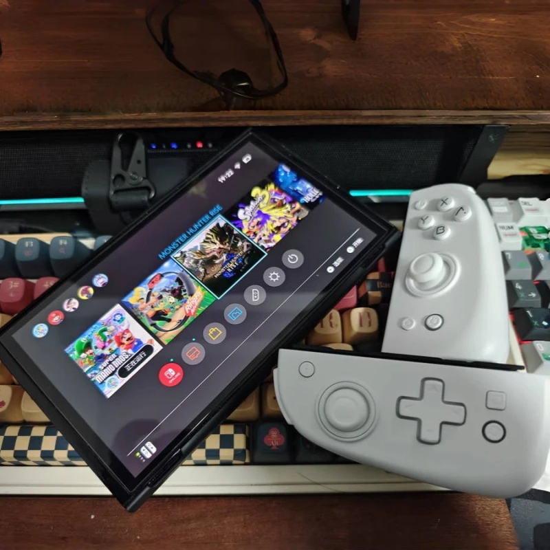 S1 Split Switch Controller Hd Vibration Sensing Liquid Silicone Trigger Nfc Bluetooth Connection Hall Joystick Game Controller