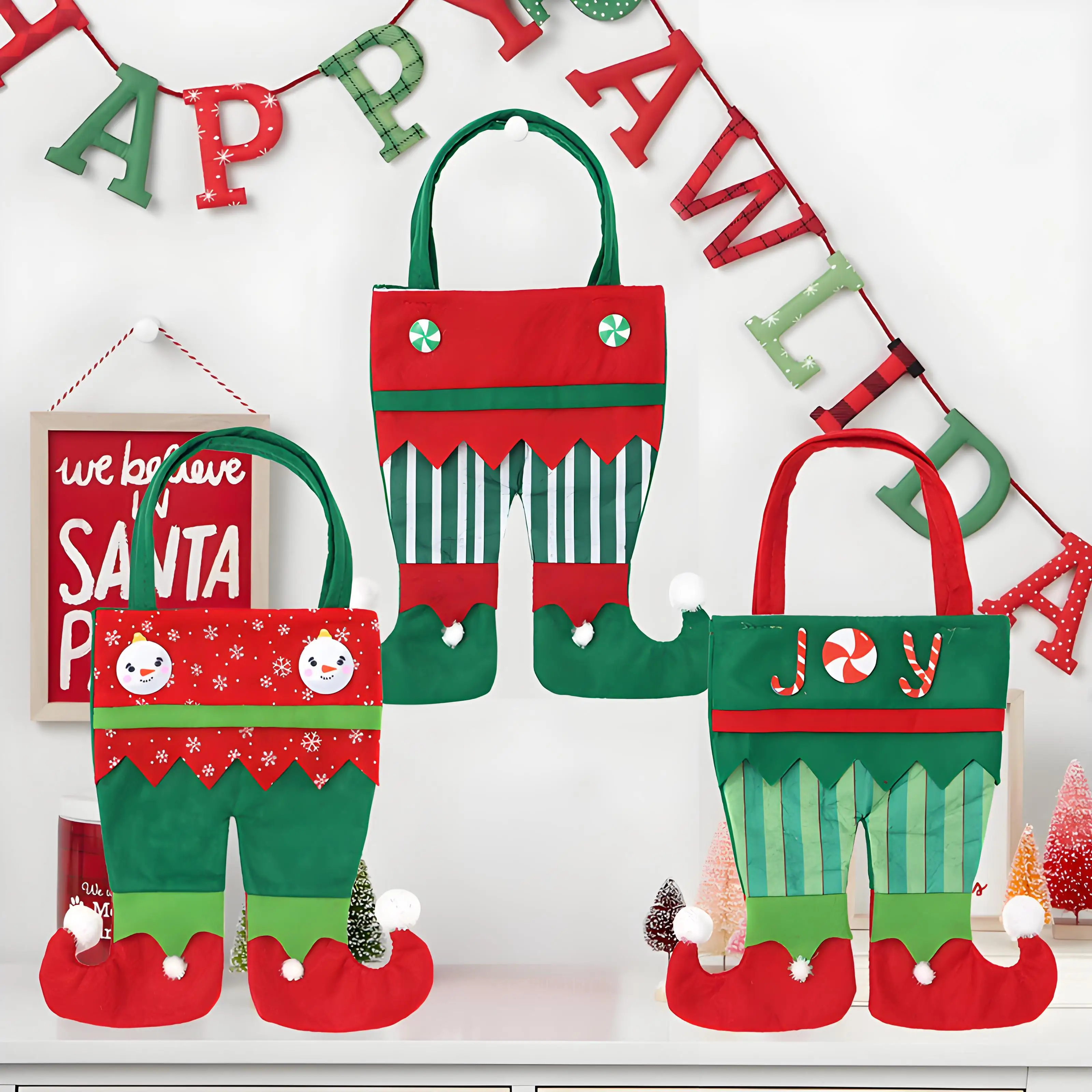 1PC Popular Christmas Candy Gift Bag  Xmas Wine Bag Socks Elf Cola Bag Red Green Candy Gift Bags Party Christmas Stockings