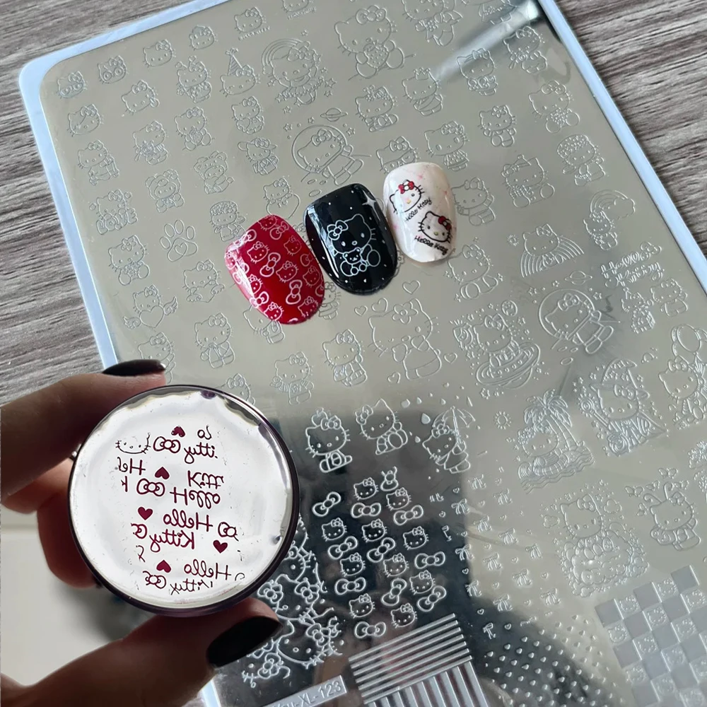 5D Cartoon Hello Kitty Nail Art Stamping Plate Adesivo Cute Bow Kitty Design Grande stampa in acciaio inossidabile Stamp Template Strumenti per unghie