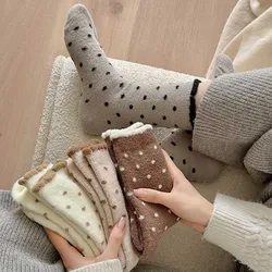 Winter Women's Socks Thick New Sweet Home Fashion Dots Warm Socks For Girls Kawaii Retro Style Fuzzy Socks Female High Quality