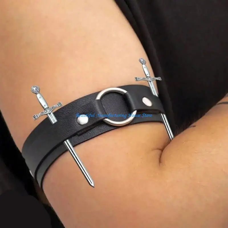 E56A Bracciale gotico regolabile Bracciale in pelle PU nera Bracciale da braccio da uomo Gioielli in costume