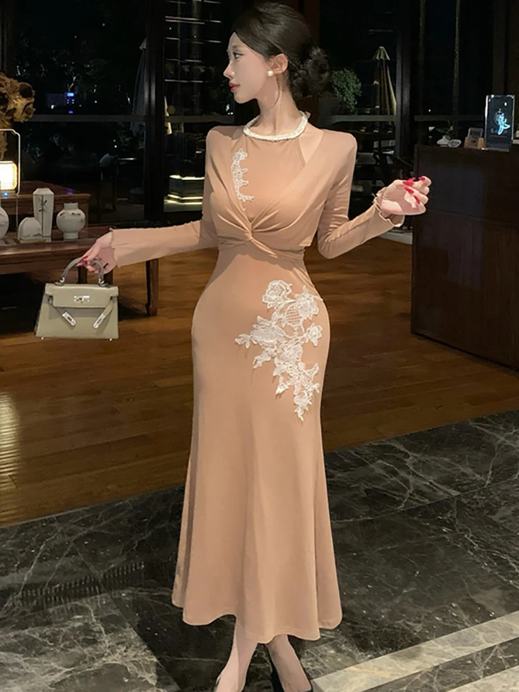 

Women Knitted Cotton Chic Embroidery Floral Long Dress Autumn Winter Patchwork Fake Two Piece Dress 2025 Pleated Bodycon Dresses