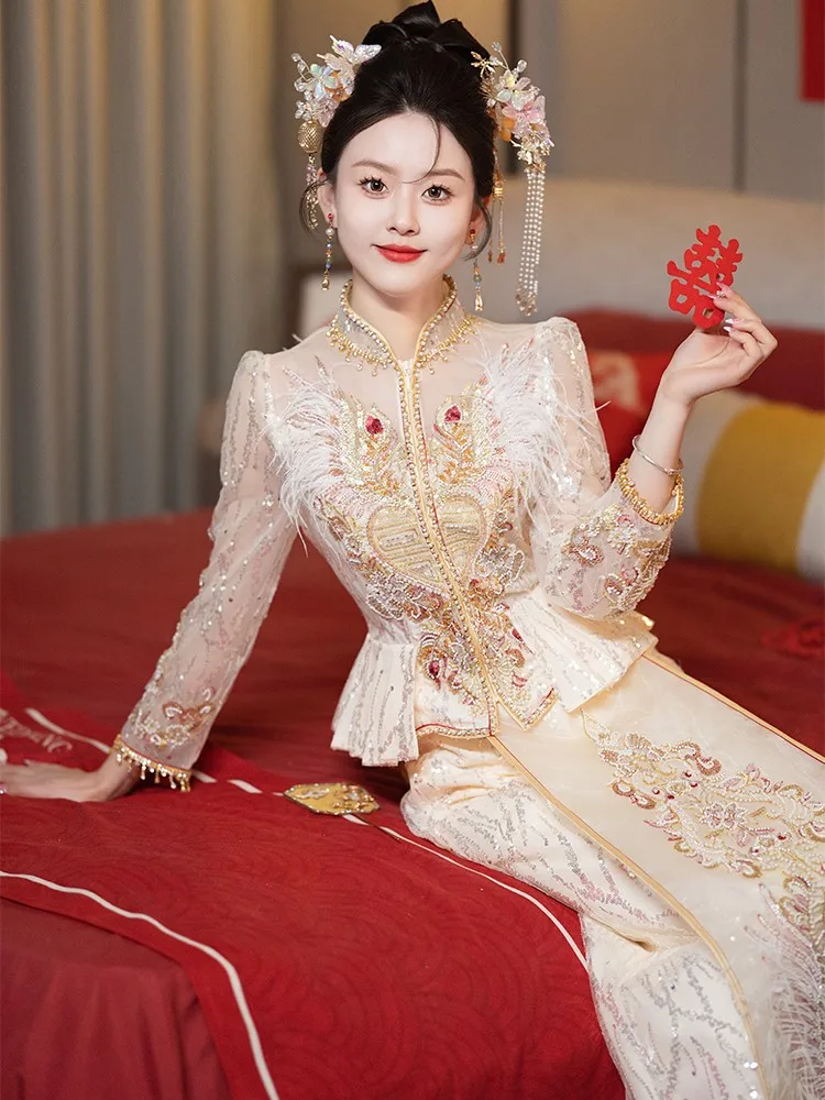 

The new Chinese-style wedding dress for light-colored brides women and dragon phoenix