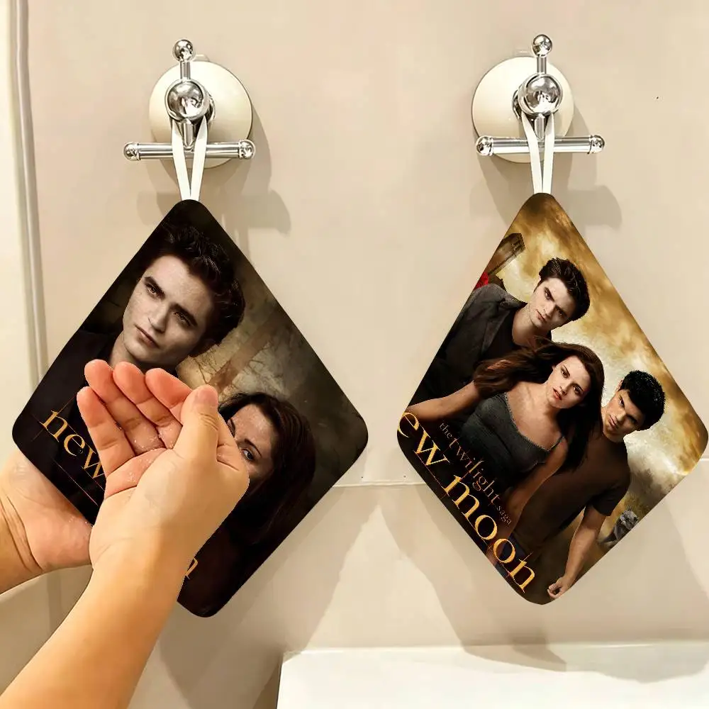 Classic Movie Twilight Polyester Cotton Hand Wiping Towel, Hanging Towel, Quick Dry for Kitchen Bathroom Daily Supplies