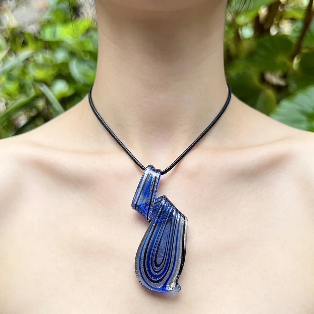 1PCS Dark Blue Glass Muran Pendants Necklac Twisted Lampwork Chinese Style Party Loves Gift Whirlwind Pattern Jewelry For Wome