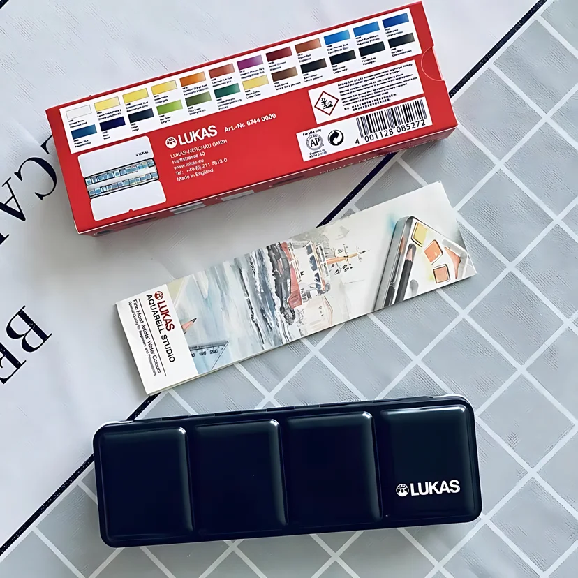 German Lucas 24-Color Solid Watercolor Pigment Transparent Professional Watercolor Brush Sketch Portable Palette Metal Box