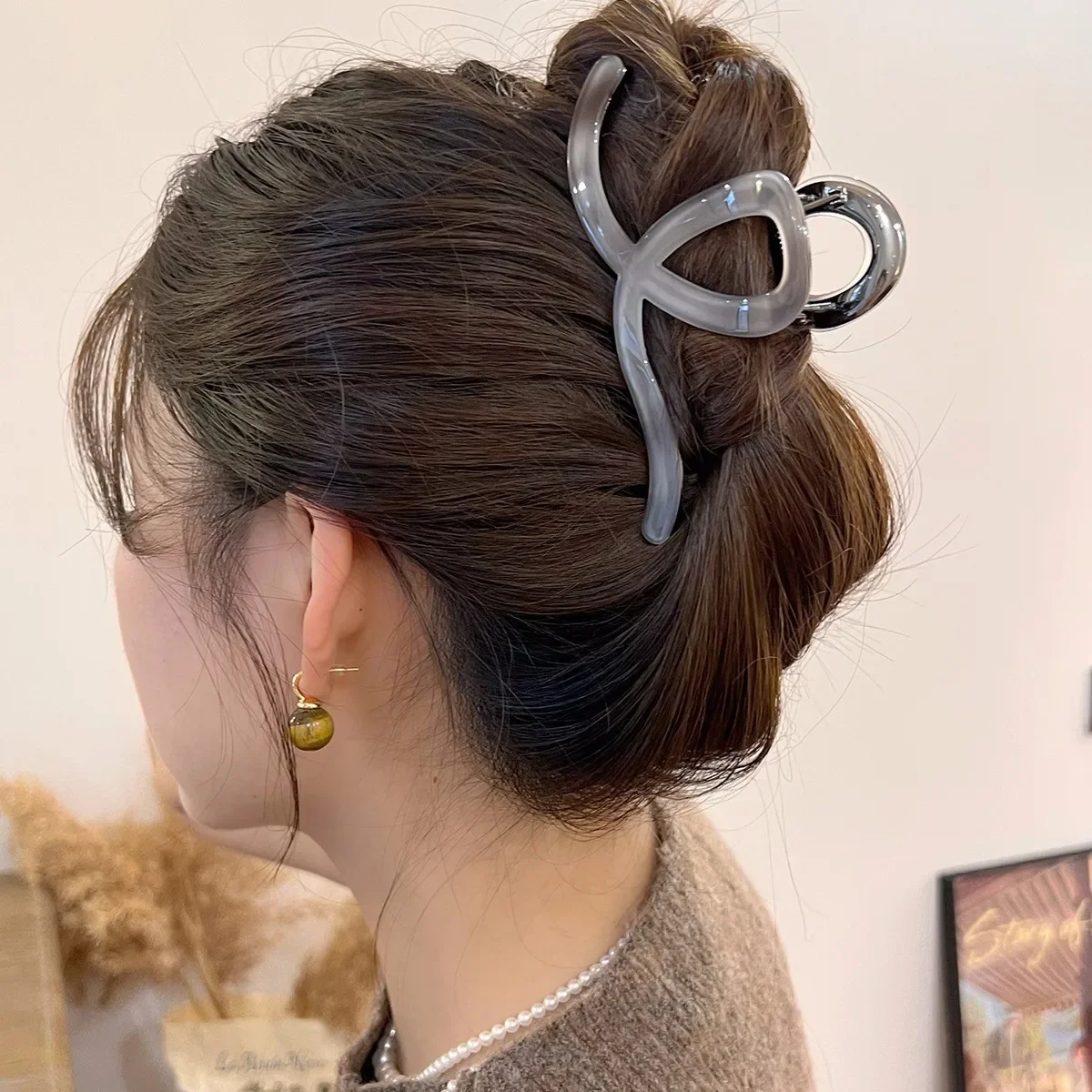 Acetate Metal Hairpins for Long Hair Shark Clips for The Back of The Head Light Luxury Hair Accessories