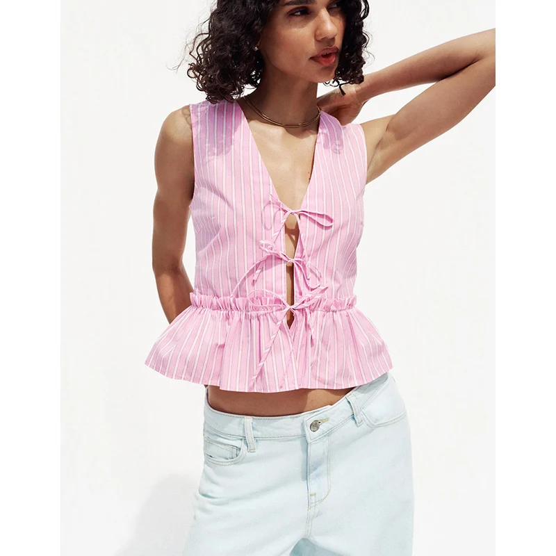 Conjunto de Moda de Verão com Top Sem Mangas em V com Estampa de Laço e Calças Curtas, Roupa Fena em Dois Peças