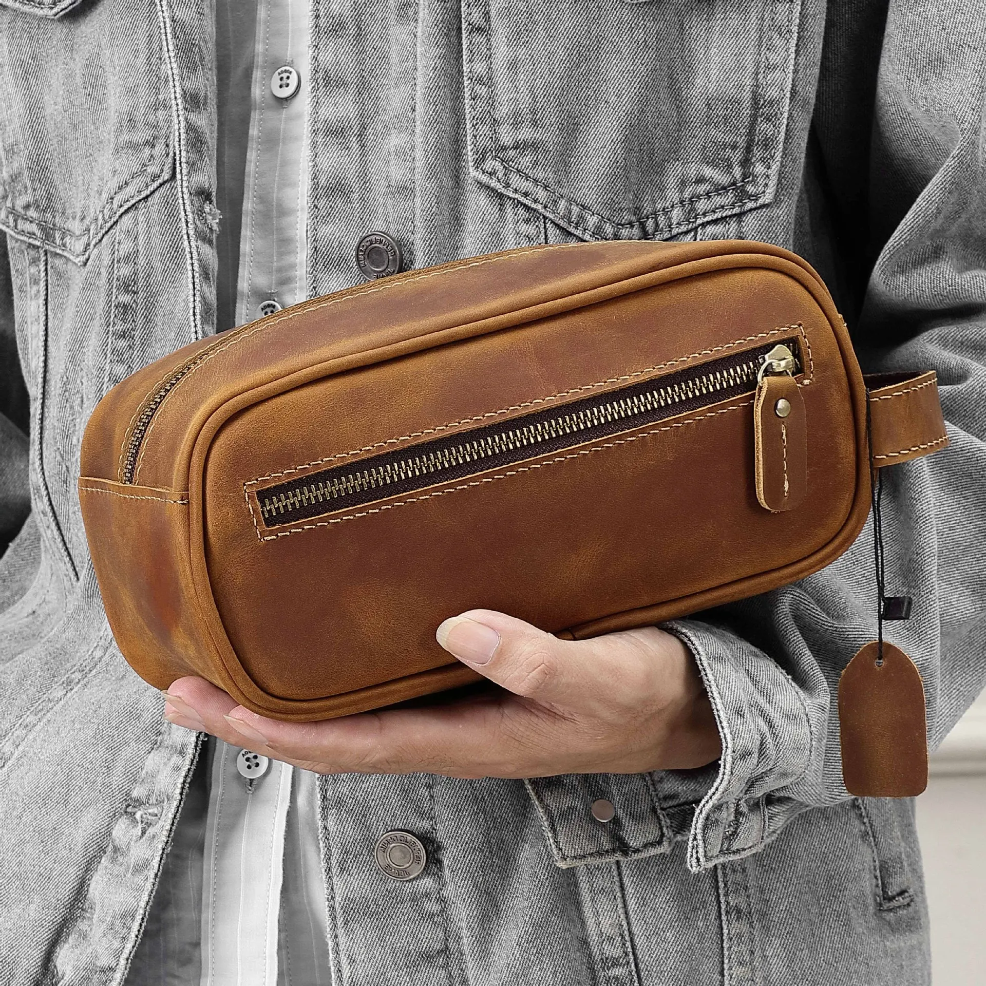 2025 New Leather Men's Handbag Large Capacity Car Key Bag Outdoor Multi functional Stationery Storage Bag Toilet Bag