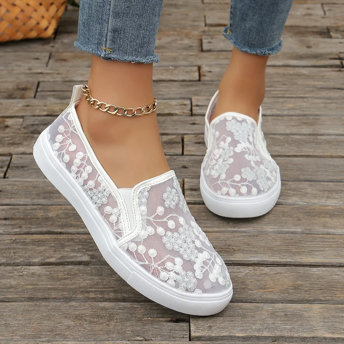 Fashion Embroidery Loafers Shoes for Women 2024 Summer Breathable Mesh Platform Sneakers Woman Comfortable Slip On Casual Shoes