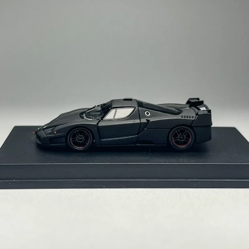 متوفر: 1:87 FXX نماذج سيارات من الراتنج المحاكاة المصبوبة، ألعاب للأولاد، هدايا للأطفال، زخارف قابلة للجمع للبالغين.