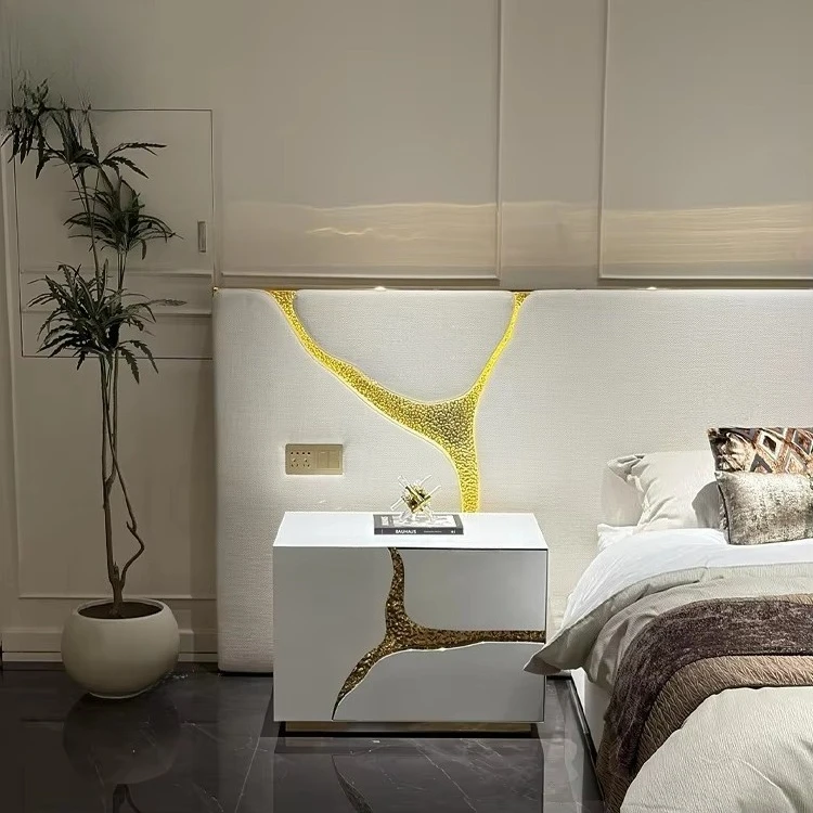 LED Light Gold Vein Upholstered king Size Bed Custom Luxury Designer Platform Bed for Large Villa Master Room Bedroom Furniture