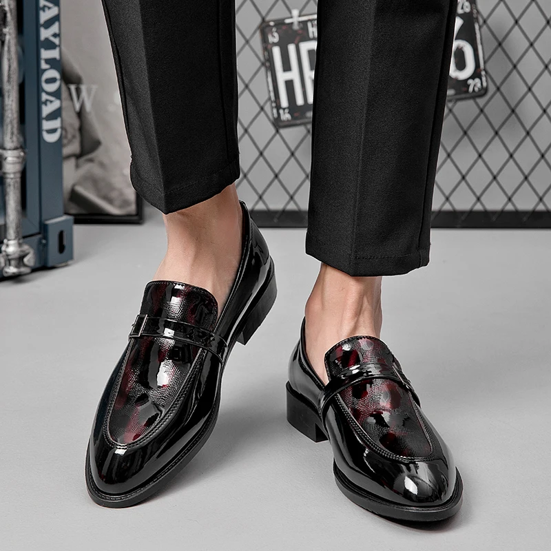 

Fashionable Plus Size Leather Shoes Branded Men's Casual Business Formal Dress Leather Shoes Comfortable Outdoor Walking Loafers