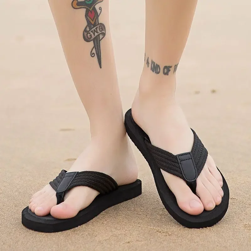 

Черные мужские тапочки, пляжные сандалии для взрослых, оригинальная элегантная модная обувь 2025 года, низкая цена, дизайнерская роскошная летняя распродажа, мужские шиацу