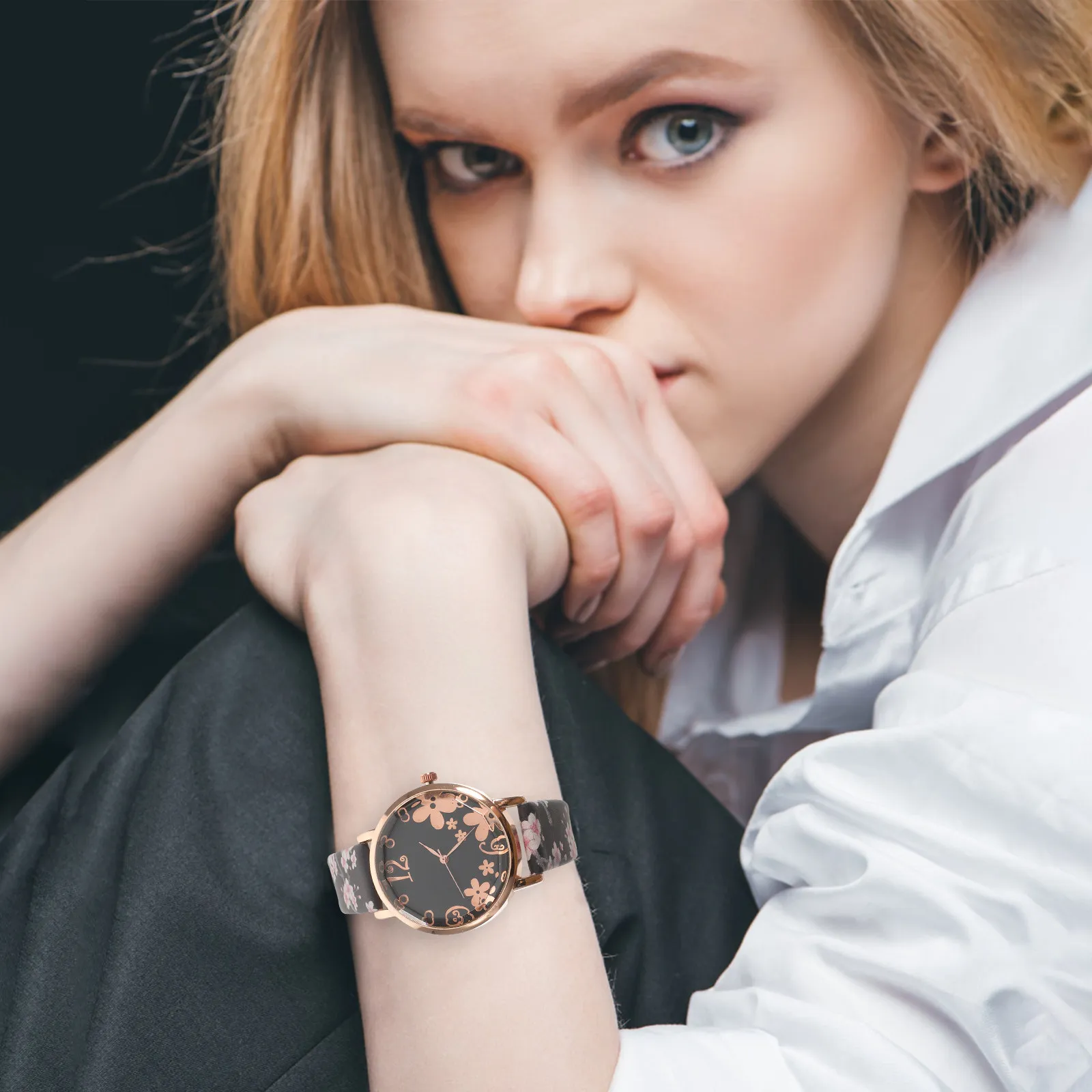 

Элегантные женские часы с цветочным узором, кварцевые наручные часы, изящные, легкие, стильные, для повседневного отдыха, вечеринок, школы, свиданий, модные