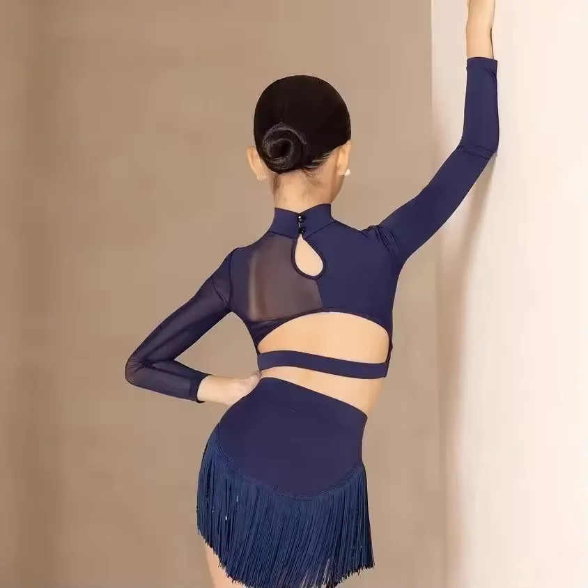 เด็กชุดเต้นรําละตินสีฟ้าแขนยาว Samba Line Dance เครื่องแต่งกาย Cha Cha ฝึกเต้นรําเสื้อผ้าพู่ชุดกระโปรงสําหรับสาว