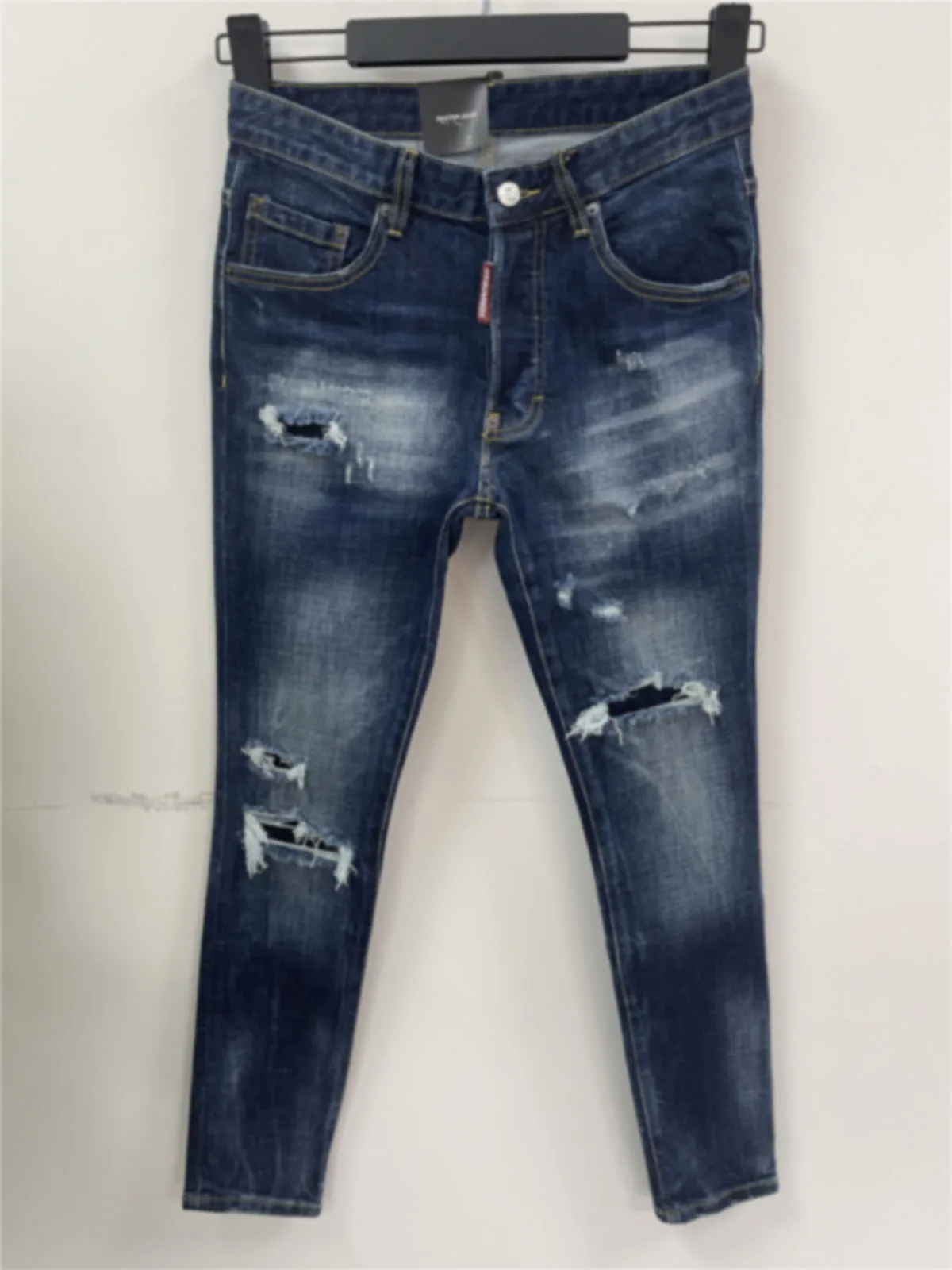 2024 Spring and Summer New D2 Jeans Men's Washed Ripped Hole Patch Paint Three-Dimensional Cutting Foot