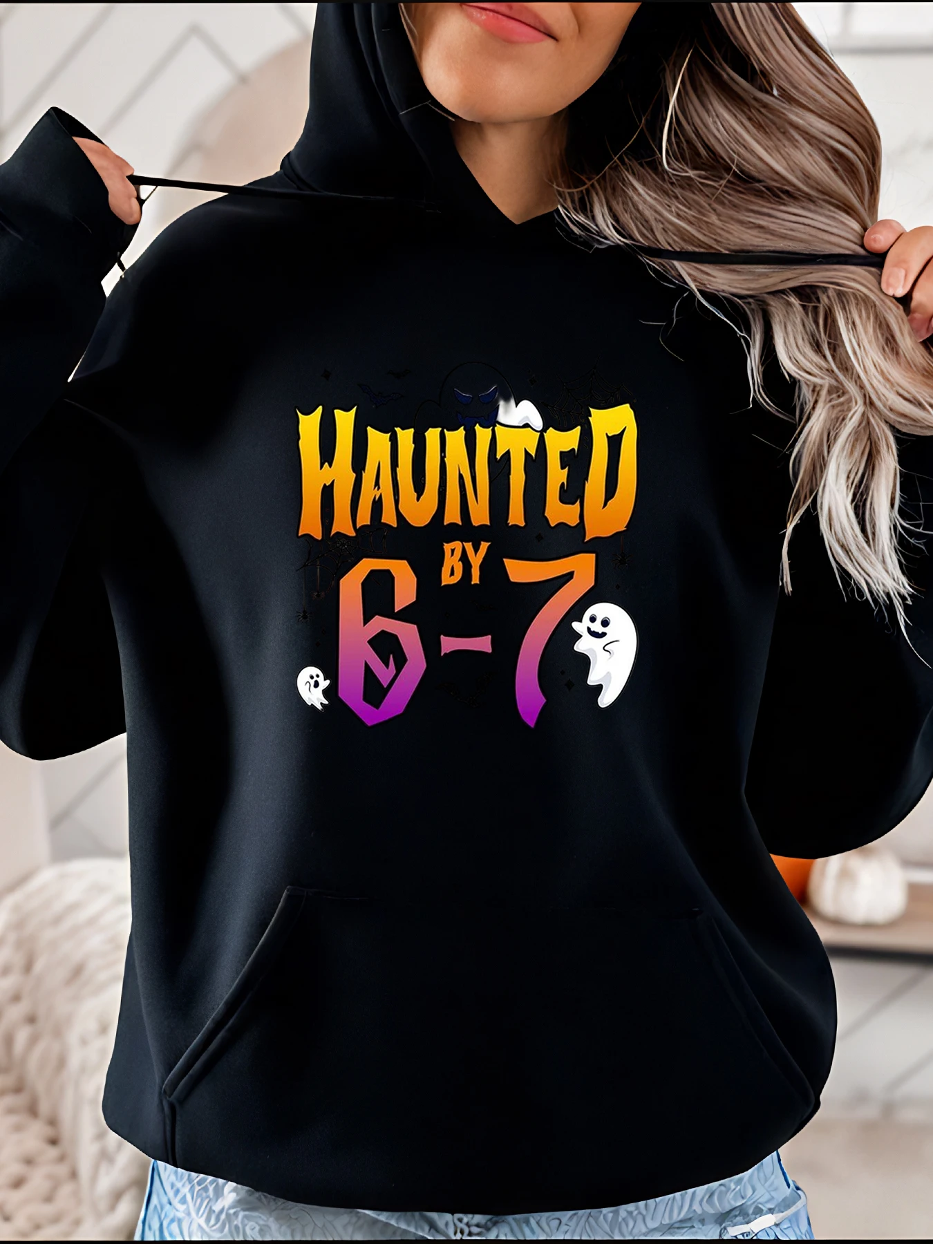 

Haunted by 6-7 Ghosts Print Hoodie Halloween Costume Sweatshirt Women's Casual Autumn Winter Wear