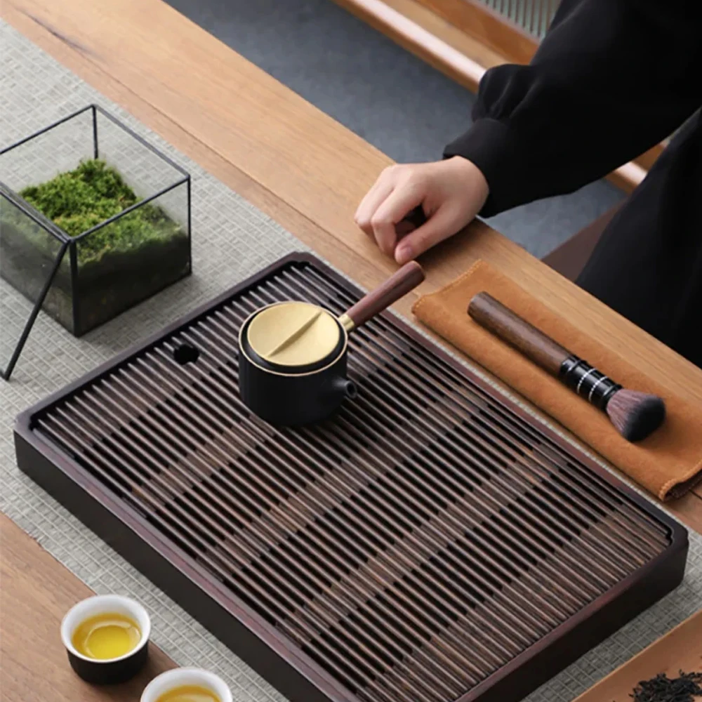Plateau à thé en bambou taille S/L, plateau à thé chinois Kung Fu, table à thé Gongfu, outil de stockage d'eau avec drainage, filtre domestique pour la maison et le bureau, plateau à thé en bambou pour le thé Kung Fu, système de drainage de l'eau, outil de table à thé chinois avec filtre pour la maison et le bureau
