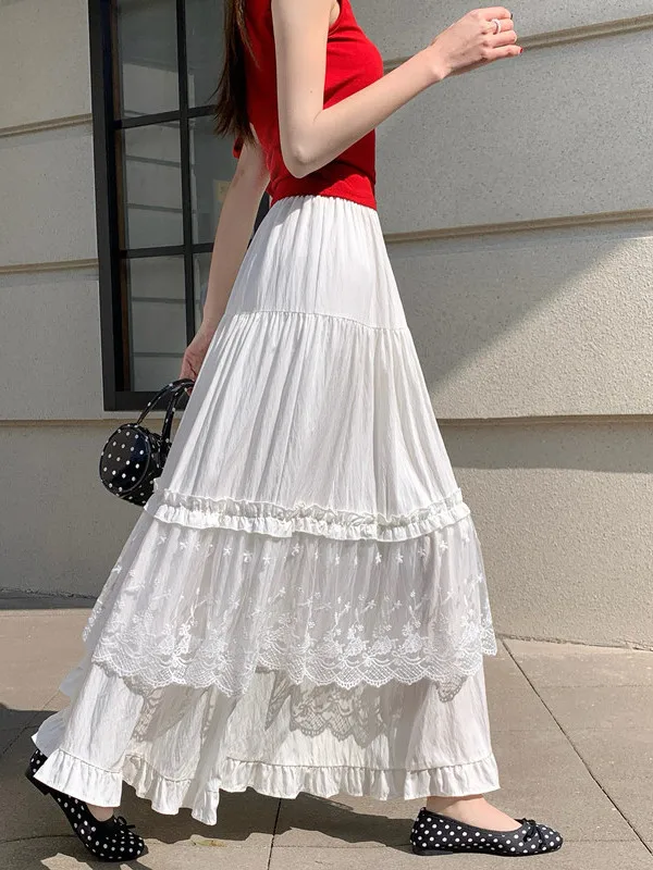 

Белая хлопковая юбка-полусолнце с кружевной отделкой, драпированная, А-силуэта, удлиненная, с эффектом похудения