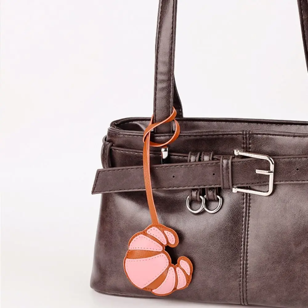 Lovely Hanger Pu Leather Croissant Pendant Ox Horn Bread Shaped Bag Charm Fashion Creative Bag Decoration Car Keyring