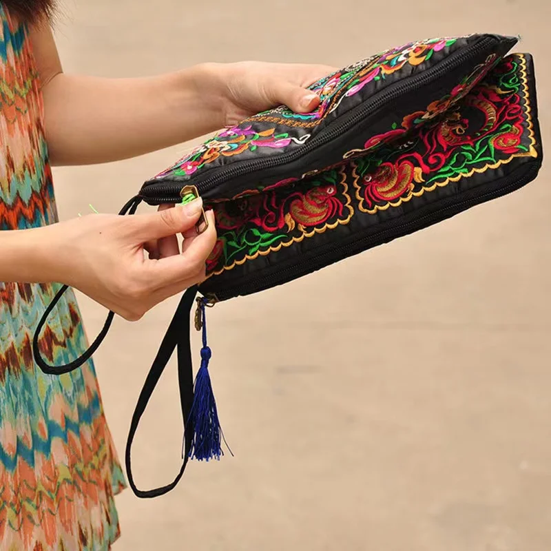 Tassel Random Ethnic Style Embroidery Handbag Vintage Embroidery Wallet Card Bag