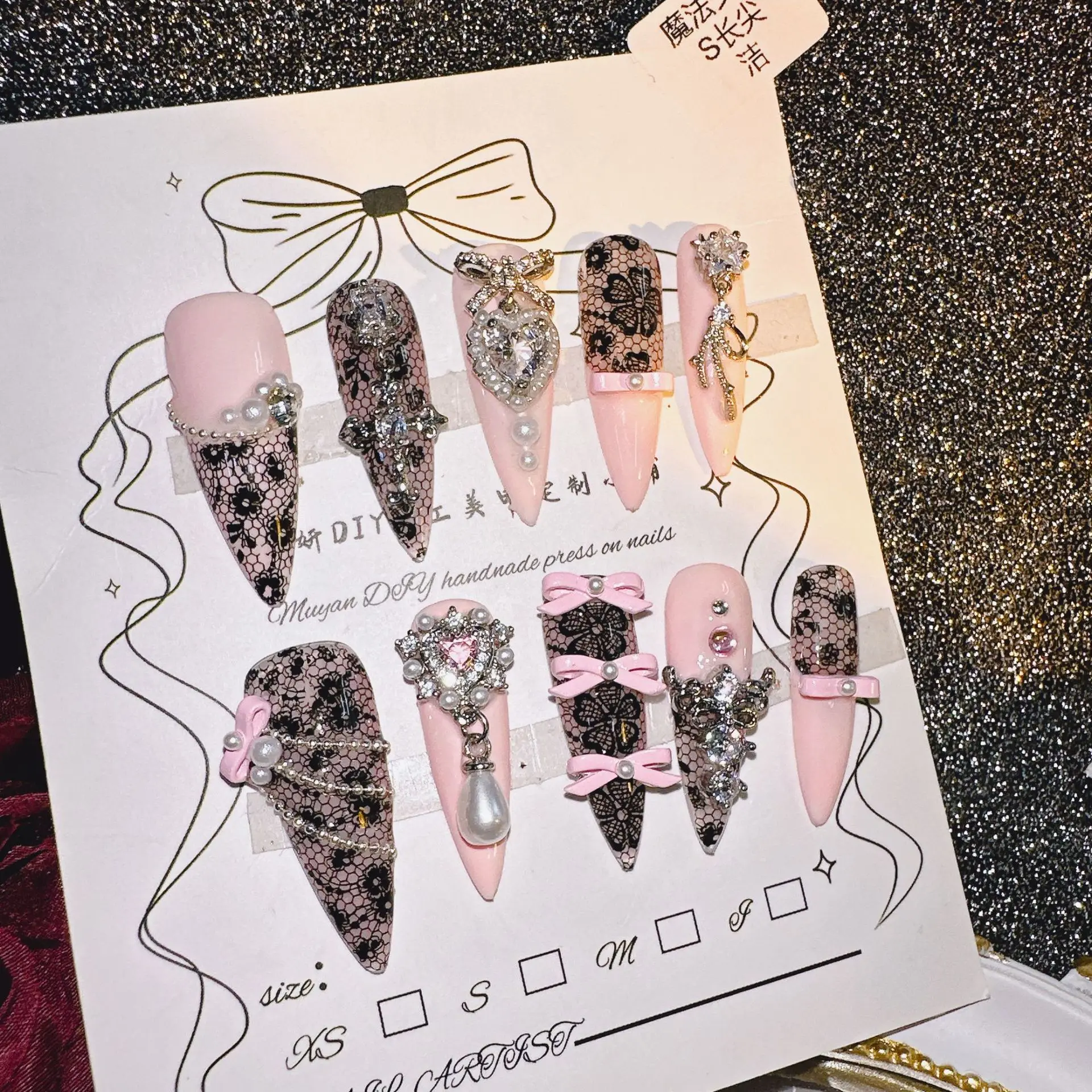 魔法少女レースラインストーンプレスオンネイル、甘くてエッジの効いたロリータスタイルの付け爪、柔軟な樹脂、XS/S/M/L、ロリータ衣装に最適