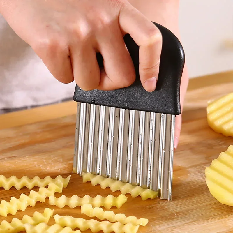 Stainless Steel Potato Chip Slicer Dough Vegetable Fruit Crinkle Wavy Slicer Knife Potato Cutter Chopper French Fry Maker