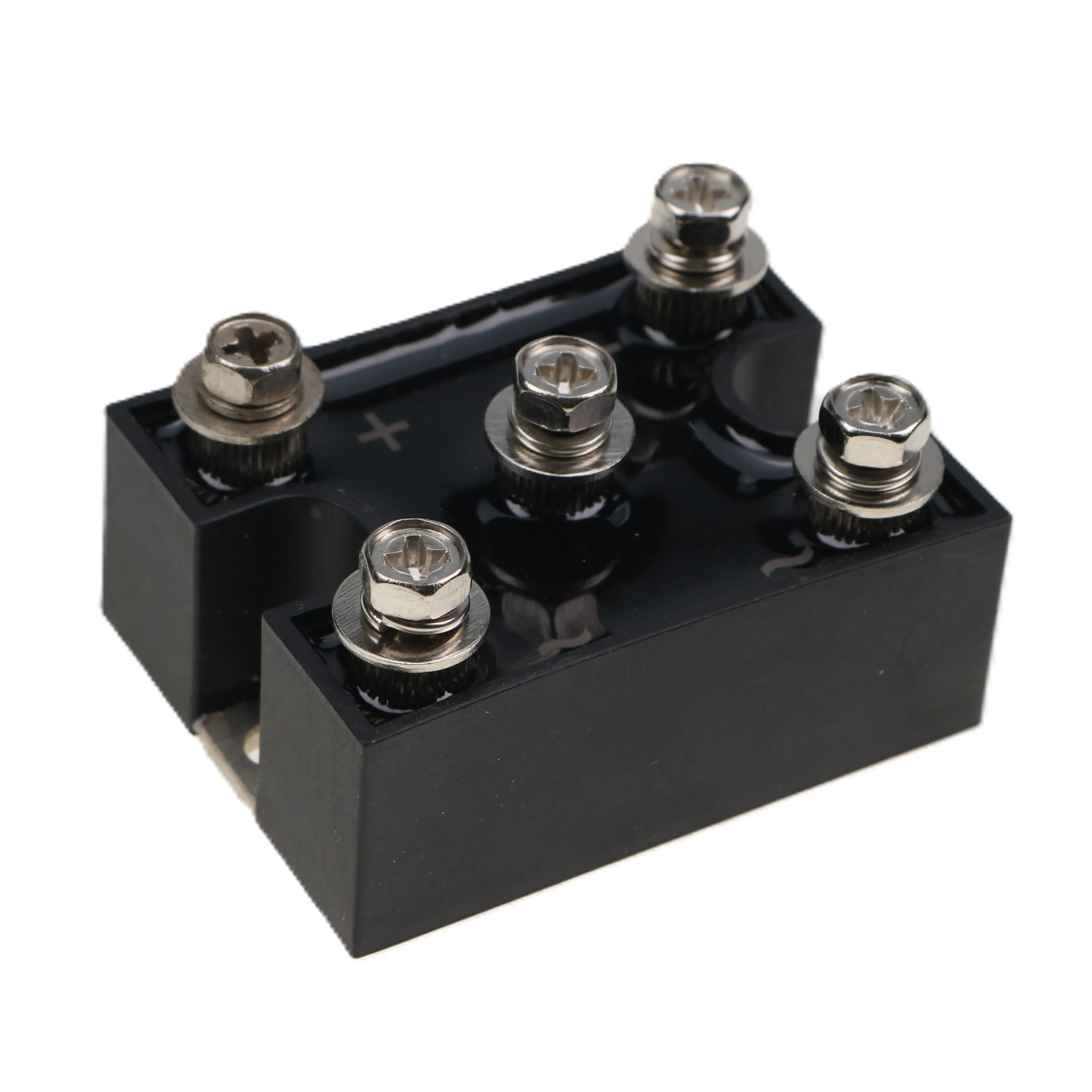 

Модуль питания M50100TB1600 100A 1600V 3PH Мост для диодной серии M50 для Crydom