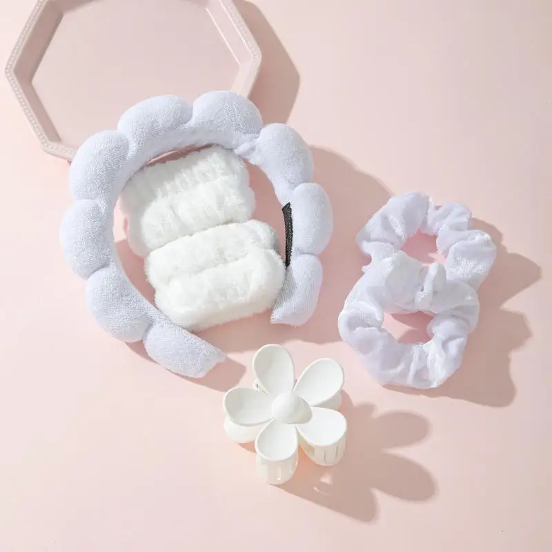 4/6-teiliges Plüsch-Hautpflege-Stirnband-Set mit saugfähigen Handgelenkbändern und niedlicher Blumen-Haarklammer für Gesichtsreinigung, Make-up und Hautpflege – Detail 9