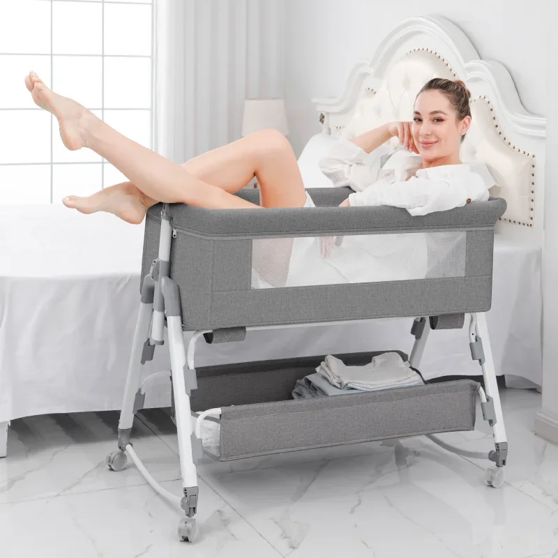 Multi-functional Baby Crib Splicing Queen Bed Newborn Portable Folding Baby Bb Cradle Bed Diaper Table