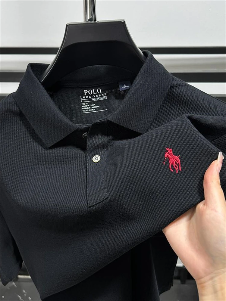 

Designer Luxury Men's Polo Shirt Summer New Lapel Pony Embroidery Hem Slit T-Shirt Korean Business Classic Simple Short Sleeve