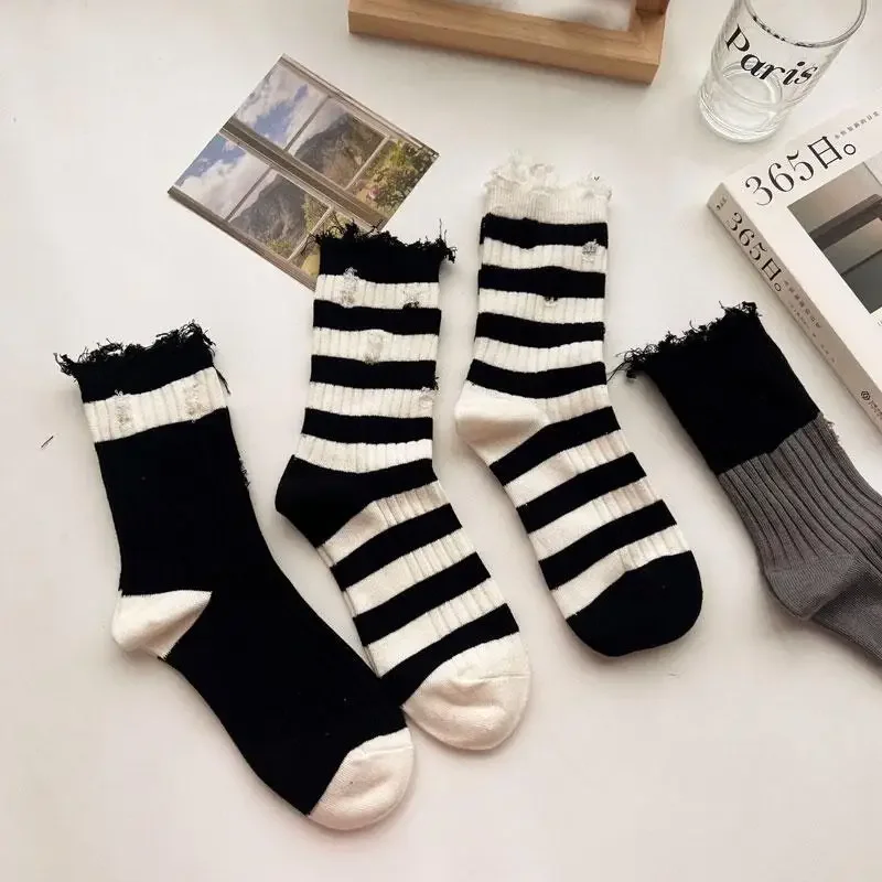 High Quality White Striped Ripped Socks Women's Mid-tube Socks Personality Fashion with Summer Sweat Absorbent Cotton Socks